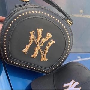 New York purse